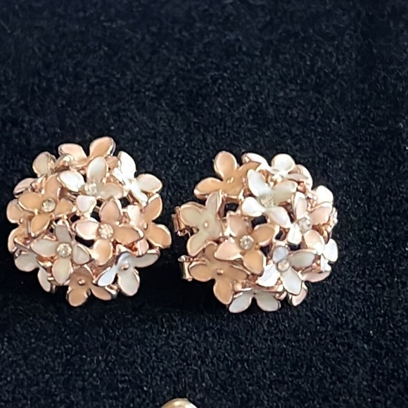 🔶Vintage bundle pearl earrings set - Picture 2 of 5